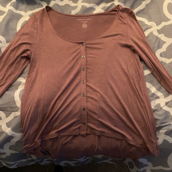 American Eagle Long Sleeved Crop Long Sleeve Shirt - Picture 3 of 3